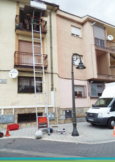 Mudanzas Lázaro escalera elevadora 3